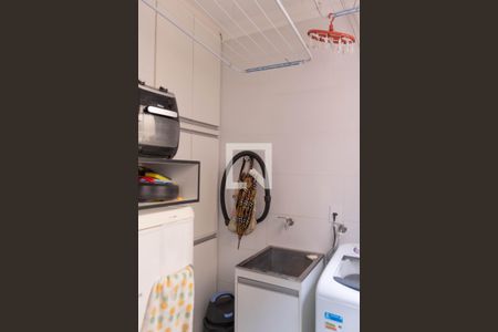 Área de Serviço de apartamento para alugar com 3 quartos, 98m² em Madre Gertrudes, Belo Horizonte