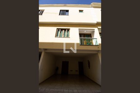 Fachada de casa de condomínio à venda com 3 quartos, 100m² em Vila Sao Silvestre (zona Leste), São Paulo