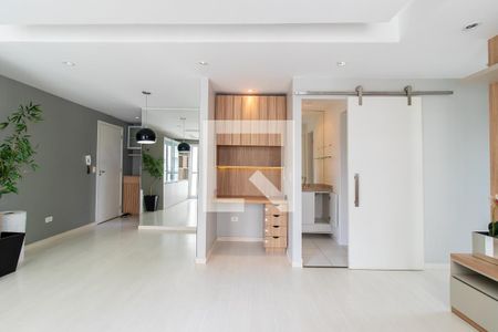 Sala de apartamento para alugar com 2 quartos, 57m² em Campo Comprido, Curitiba
