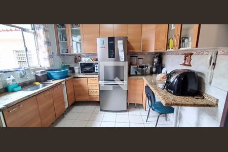 Cozinha Casa 2 de casa à venda com 2 quartos, 200m² em Jardim Nadir, São Paulo
