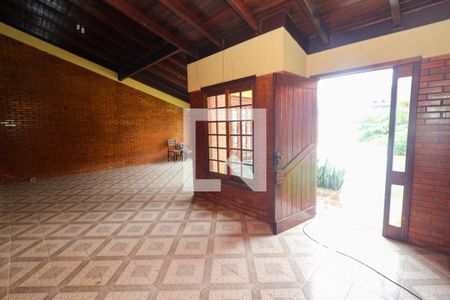 Área comum de casa à venda com 3 quartos, 200m² em Espírito Santo, Porto Alegre