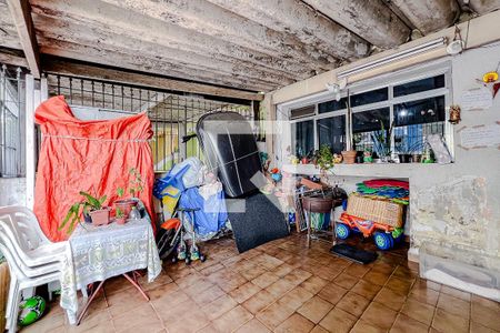 Garagem de casa à venda com 2 quartos, 100m² em Cambuci, São Paulo