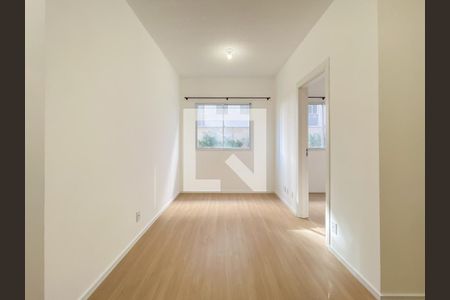 Sala de apartamento para alugar com 2 quartos, 35m² em Jaguaré, São Paulo