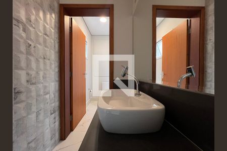 Lavabo de casa de condomínio para alugar com 4 quartos, 217m² em Valinhos, Valinhos