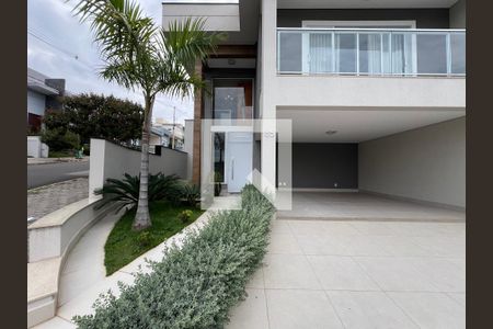 Fachada de casa de condomínio para alugar com 4 quartos, 217m² em Valinhos, Valinhos