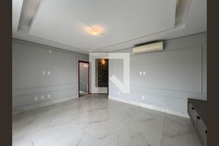 Sala de casa de condomínio para alugar com 4 quartos, 217m² em Valinhos, Valinhos