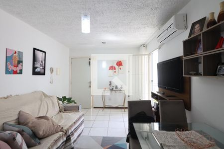 Sala de apartamento à venda com 3 quartos, 61m² em Igara, Canoas