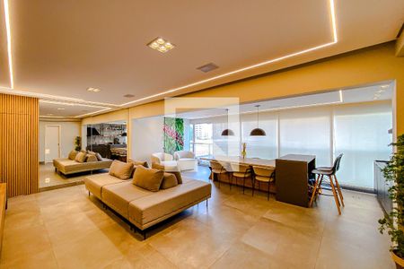 Sala de apartamento à venda com 3 quartos, 135m² em Vila Bertioga, São Paulo