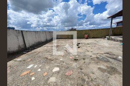 Quintal de casa à venda com 5 quartos, 502m² em Colonial, Contagem