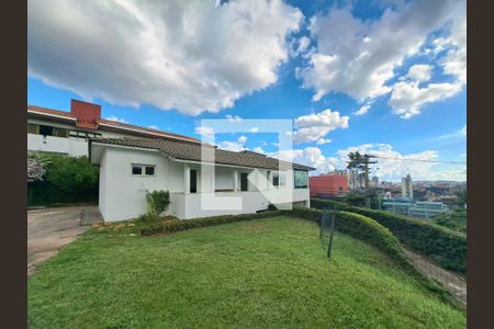 Fachada de casa à venda com 3 quartos, 350m² em Estoril, Belo Horizonte