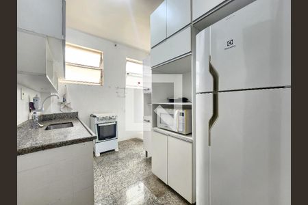 Cozinha de apartamento à venda com 4 quartos, 97m² em Cidade Nova, Belo Horizonte