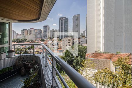 Sacada de apartamento à venda com 2 quartos, 123m² em Aclimação, São Paulo