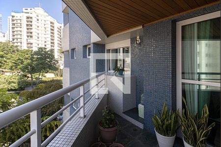 Sacada de apartamento à venda com 2 quartos, 123m² em Aclimação, São Paulo