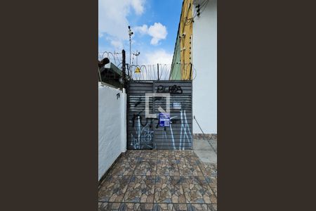 Fachada + Placa de casa para alugar com 1 quarto, 47m² em Americanópolis, São Paulo
