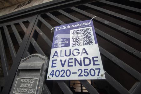 Plaquinha de casa à venda com 4 quartos, 270m² em Jardim Japao, São Paulo