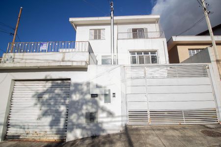 Fachada - Placa instalada de casa à venda com 3 quartos, 300m² em Vila Bonilha, São Paulo