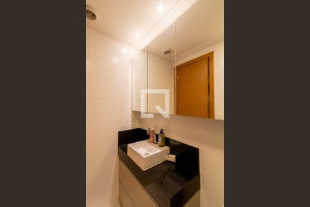 Banheiro  de kitnet/studio à venda com 1 quarto, 37m² em Centro, Guarulhos