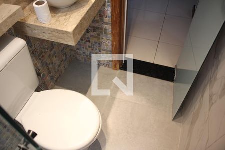 Banheiro de apartamento para alugar com 2 quartos, 62m² em Santa Maria, Contagem