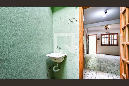 Área de serviço de kitnet/studio para alugar com 1 quarto, 42m² em Jardim Trussardi, São Paulo