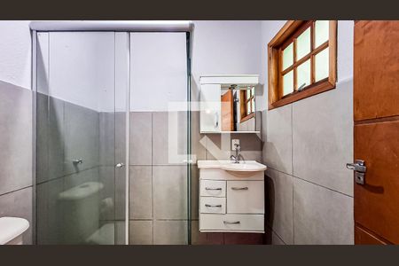 Banheiro de kitnet/studio para alugar com 1 quarto, 42m² em Jardim Trussardi, São Paulo