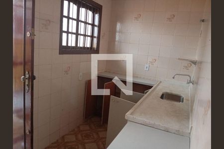 Casa à venda com 3 quartos, 243m² em Itaipu, Niterói