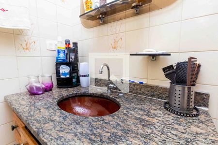 Banheiro  de casa à venda com 3 quartos, 304m² em Vila Carrão, São Paulo