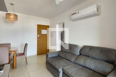 Sala de apartamento para alugar com 3 quartos, 88m² em Vila Tupi, Praia Grande