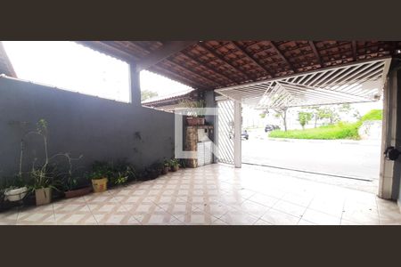 Garagem de casa à venda com 3 quartos, 87m² em Pestana, Osasco