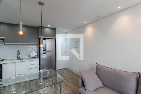 Sala de apartamento à venda com 2 quartos, 40m² em Sítio da Figueira, São Paulo