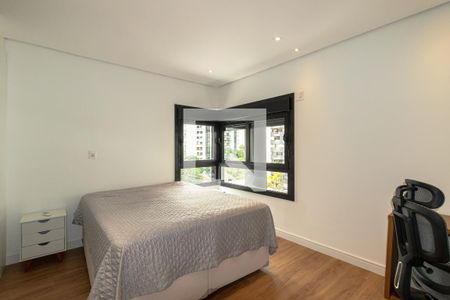 Suíte de apartamento para alugar com 1 quarto, 80m² em Moema, São Paulo