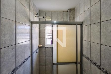 Banheiro de apartamento para alugar com 1 quarto, 55m² em Vila Caiçara, Praia Grande