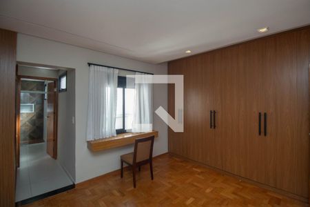 Suíte 1 de casa à venda com 3 quartos, 150m² em Vila Paiva, São Paulo