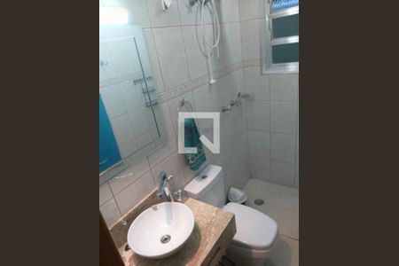 Casa à venda com 3 quartos, 300m² em Vila Antonina, São Paulo