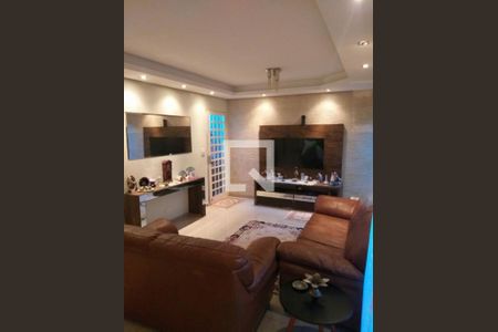 Casa à venda com 3 quartos, 300m² em Vila Antonina, São Paulo