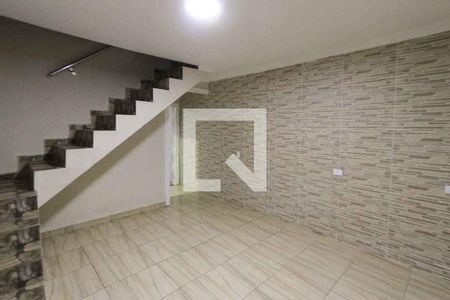 Sala de casa para alugar com 3 quartos, 150m² em Jardim Santa Teresinha, São Paulo