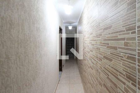 Corredor de casa para alugar com 3 quartos, 150m² em Jardim Santa Teresinha, São Paulo