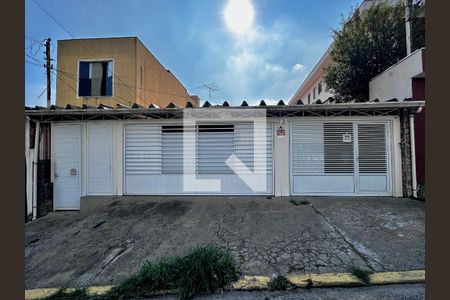 Fachada de casa à venda com 3 quartos, 247m² em Vila Congonhas, São Paulo
