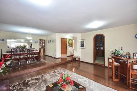 Sala de apartamento à venda com 3 quartos, 220m² em Real Parque, São Paulo