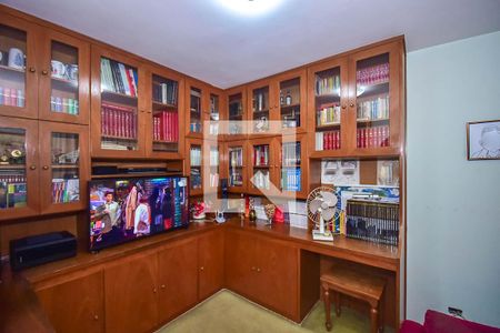 Escritório de apartamento à venda com 3 quartos, 220m² em Real Parque, São Paulo