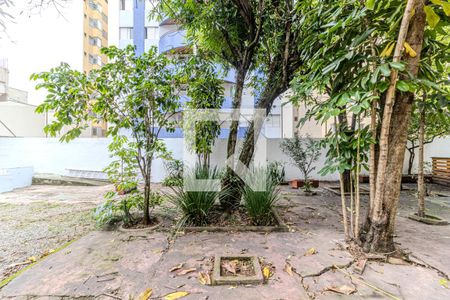 Jardim de casa à venda com 3 quartos, 600m² em Santa Cecilia, São Paulo