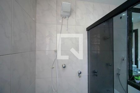 Banheiro de apartamento à venda com 4 quartos, 130m² em Grajaú, Belo Horizonte