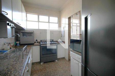 Cozinha de apartamento à venda com 4 quartos, 130m² em Grajaú, Belo Horizonte