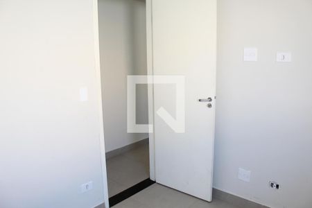 Quarto 1 de casa de condomínio para alugar com 2 quartos, 70m² em Centreville, Cotia