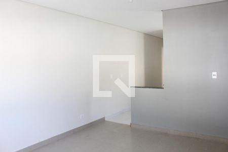 Sala de casa de condomínio para alugar com 2 quartos, 70m² em Centreville, Cotia