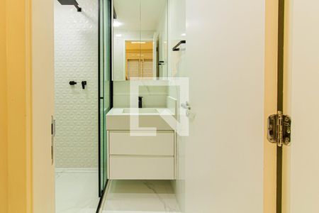 Banheiro da Suíte de apartamento para alugar com 2 quartos, 70m² em Alto da Lapa, São Paulo