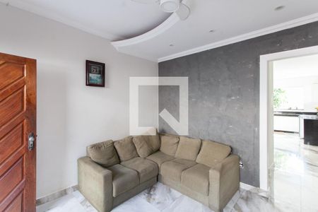 Sala de casa à venda com 3 quartos, 360m² em Jardim Guanabara, Belo Horizonte