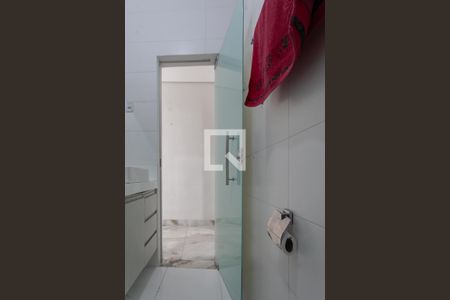Banheiro Social de casa à venda com 3 quartos, 360m² em Jardim Guanabara, Belo Horizonte
