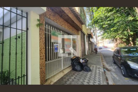 Placa de casa para alugar com 4 quartos, 172m² em Vila Ristori, Guarulhos
