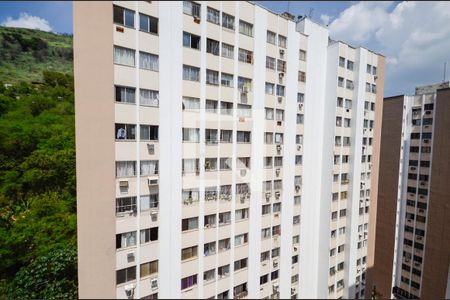 Vista do Quarto 3 de apartamento à venda com 2 quartos, 55m² em Grajaú, Rio de Janeiro
