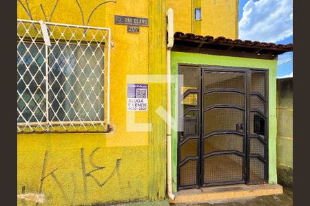 plaquinha instalada de apartamento à venda com 2 quartos, 120m² em Novo Eldorado, Contagem